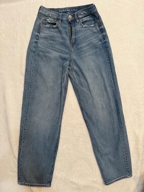 American Eagle Size 4 High-Rise Baggy Jeans | Wide Leg Distressed Denim